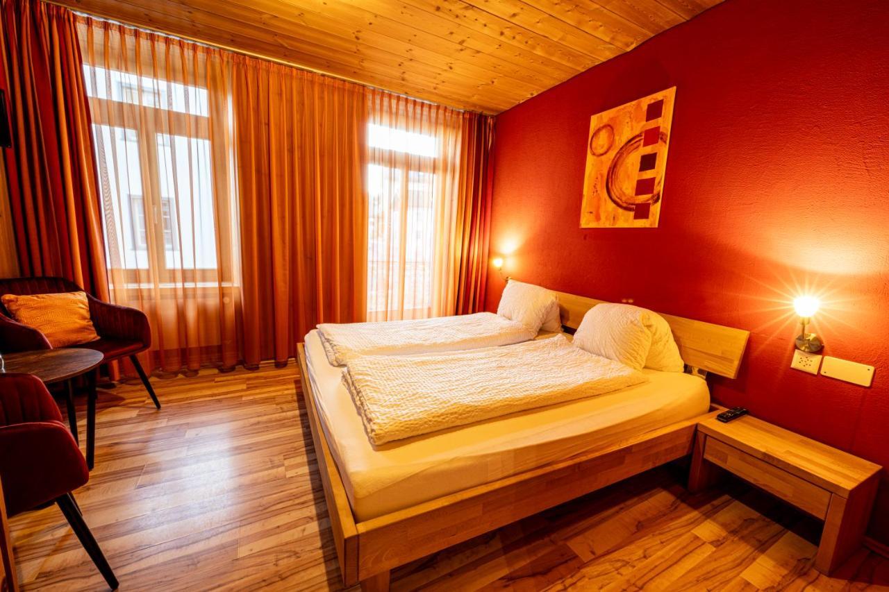 Curuna Hotel-Garni B&B Scuol Ngoại thất bức ảnh