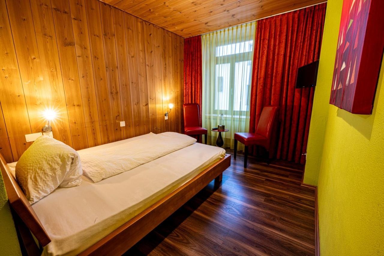 Curuna Hotel-Garni B&B Scuol Ngoại thất bức ảnh