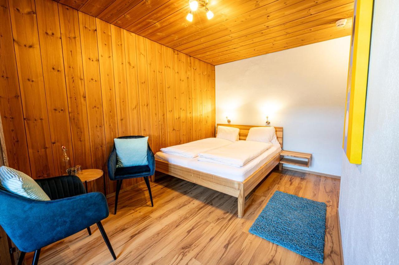 Curuna Hotel-Garni B&B Scuol Ngoại thất bức ảnh