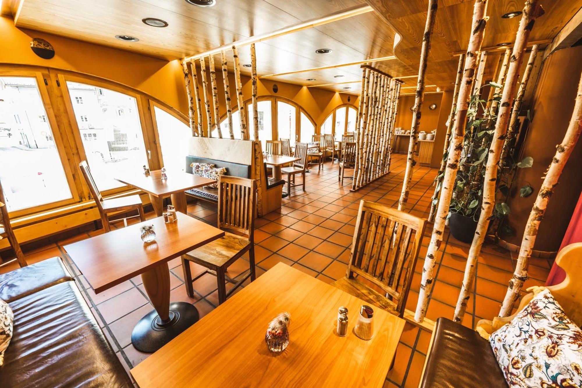 Curuna Hotel-Garni B&B Scuol Ngoại thất bức ảnh